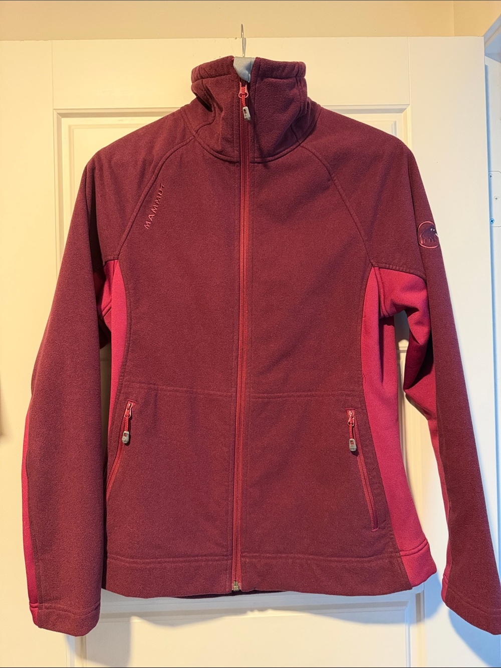 Mammut three sisters Women's Burgundy Full-Zip Fleece Jacket